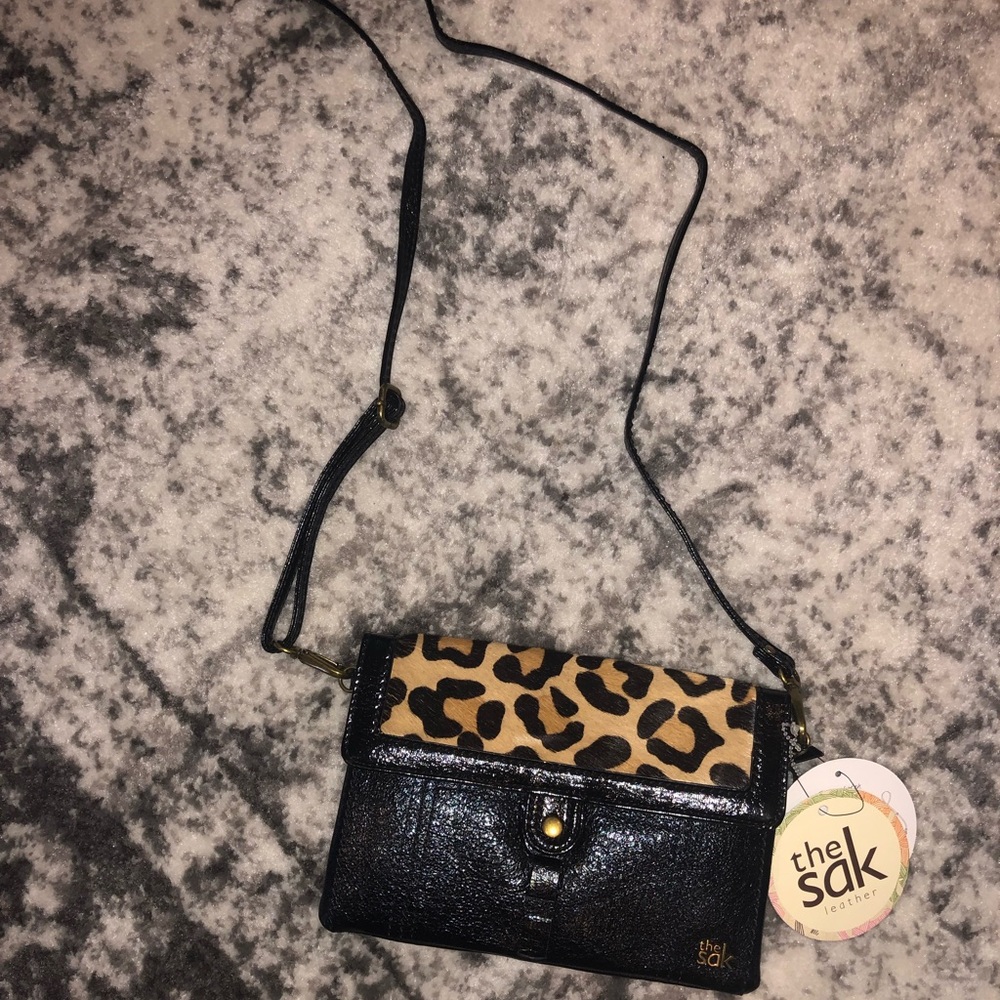 The Sak 5 Way Clutch *NWT*